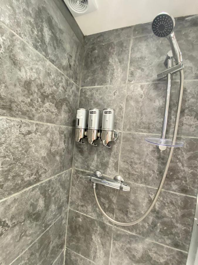 Modern 2 Bedroom Apartment, With Car Parking. Bitton Ngoại thất bức ảnh
